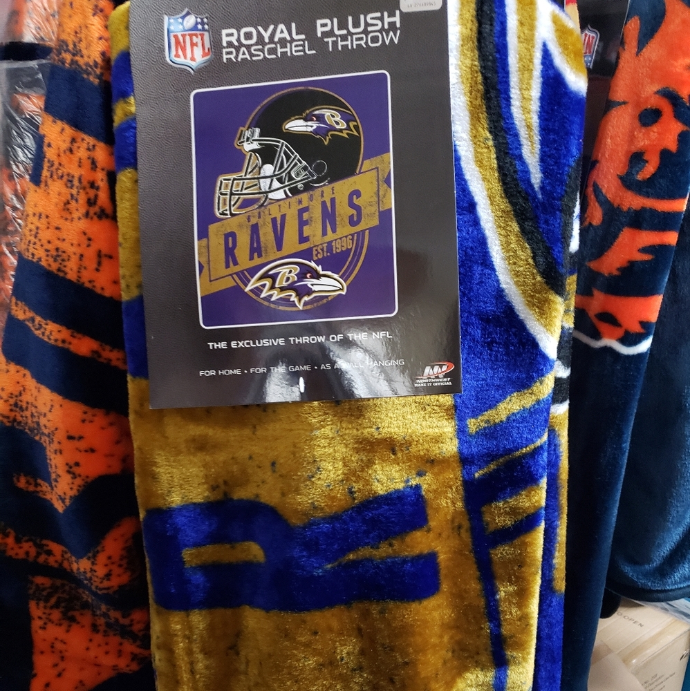 NFL Ravens Royal Plush Throw  (NEW)